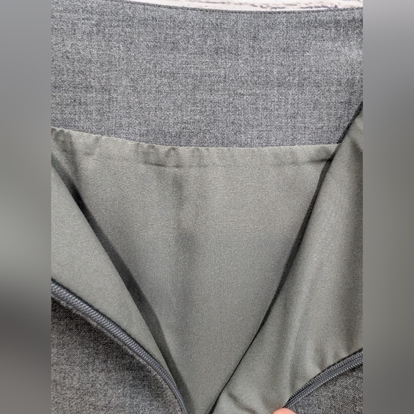 Gray Loft skirt - Picture 4 of 5